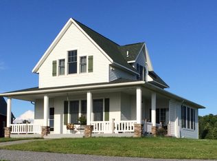 3963 Makyes Rd, Syracuse, NY 13215