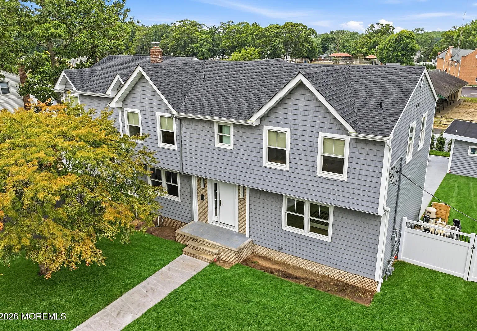 5 bed, 6.5 bath, 3092 sqft, $80,000 — Photo 4