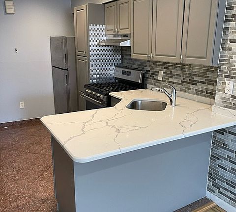 3rd image of 2515 44th St #1