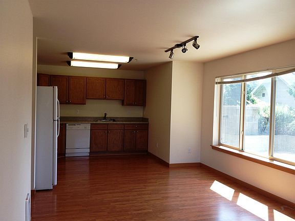 2nd image of 1521 NW 54th St APT 207