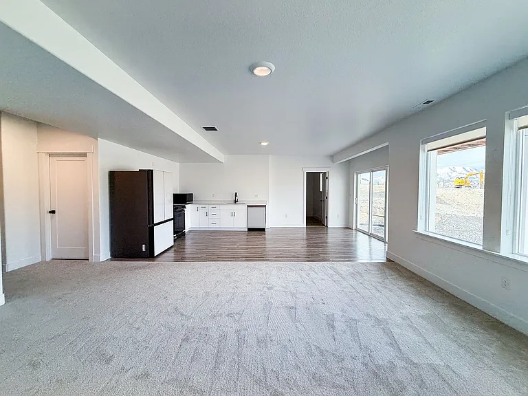 1482 W Russo Dr — Photo 26
