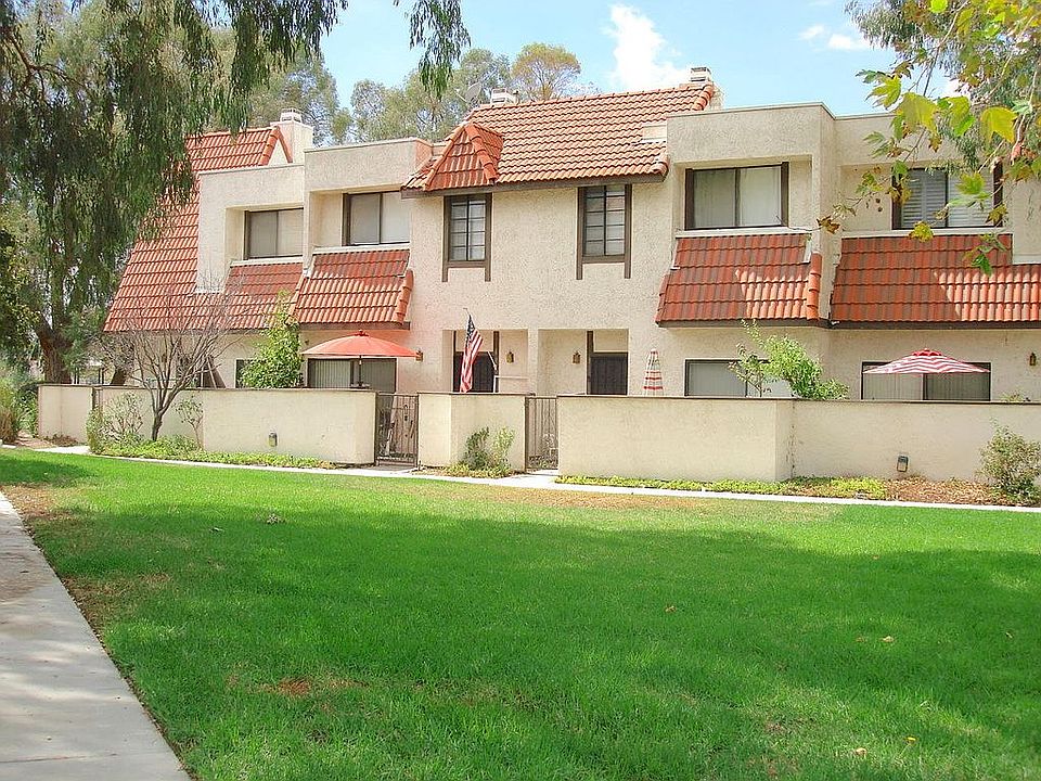 1st image of 18016 River Cir APT 4