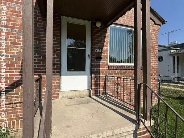 1/2 off 1st mo. rent! Duplex with partially finished basement! 1-car garage!, 772 Forest St #772, Denver, CO 80220