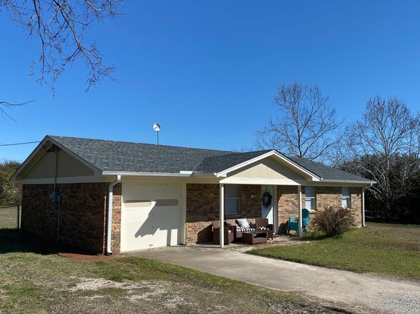 230 Oak Ct