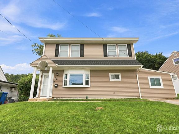 2nd image of 62 Pinetree Dr
