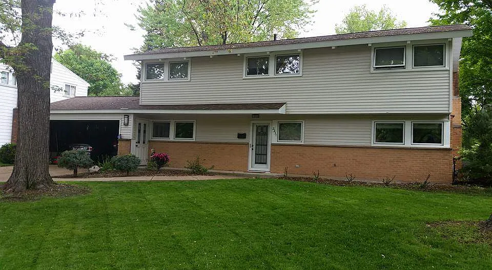 2231 Heather St SE photo 1