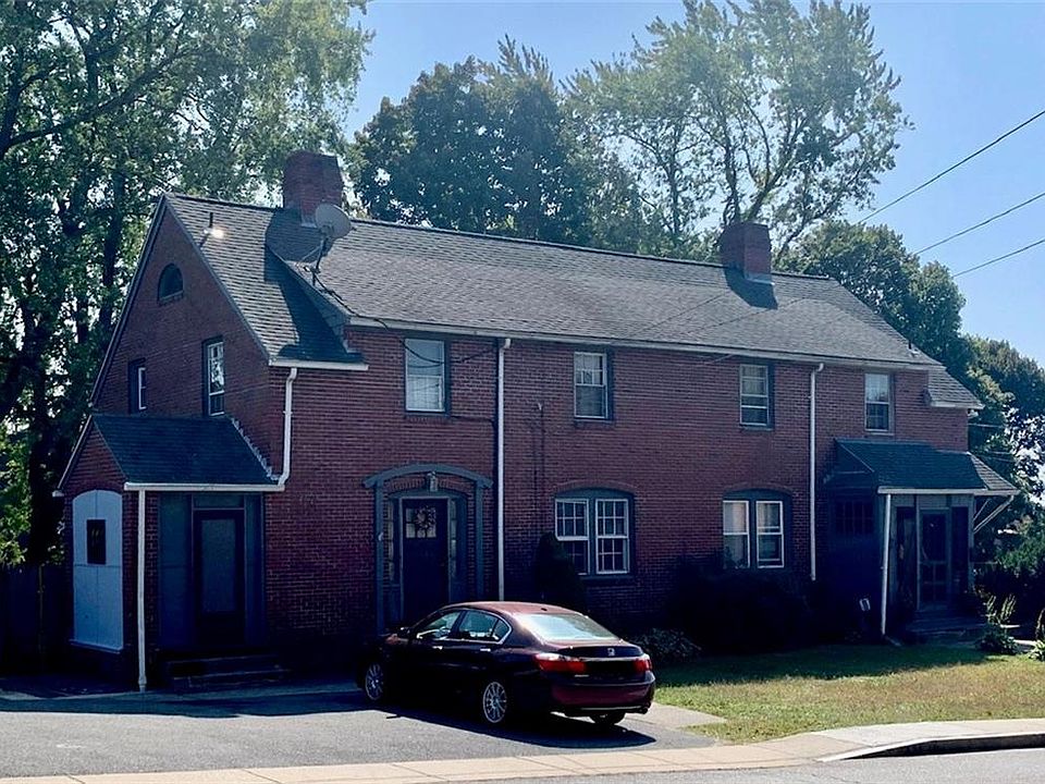 2nd image of 24-26 Blackstone St