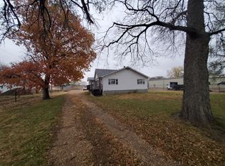 2005 NW Brickyard Rd, Topeka, KS 66618