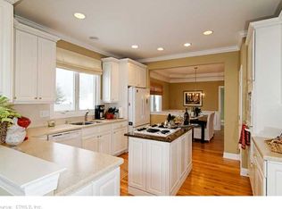 10 Wyndemere, Avon, CT 06001