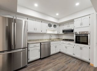 4007 W 105th St APT 3, Oak Lawn, IL 60453