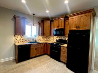242 Dewitt St APT 3, Buffalo, NY 14213