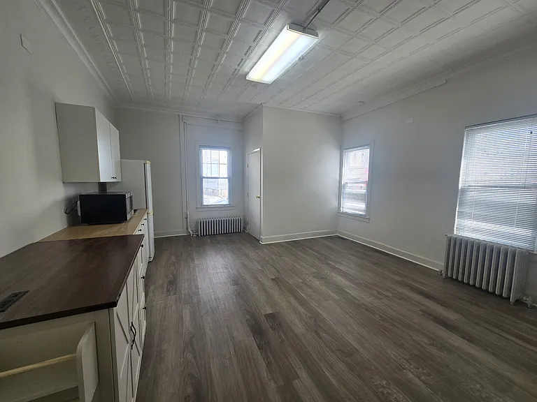 49 Woodside St #1 — Photo 5
