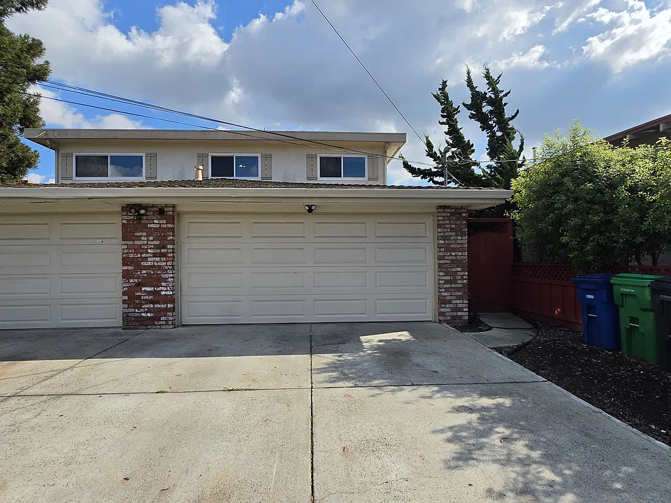 1145 Oakview Ave