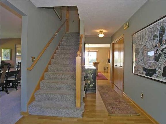 Warm, inviting foyer