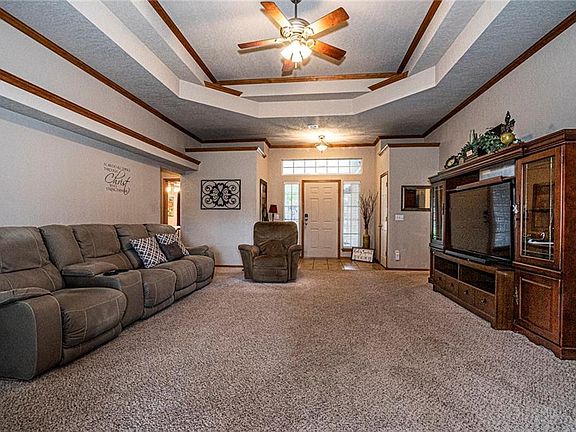 5th image of 2017 Oak Dr