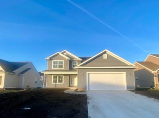 3902 Boulder Ridge Dr, Champaign, IL 61822