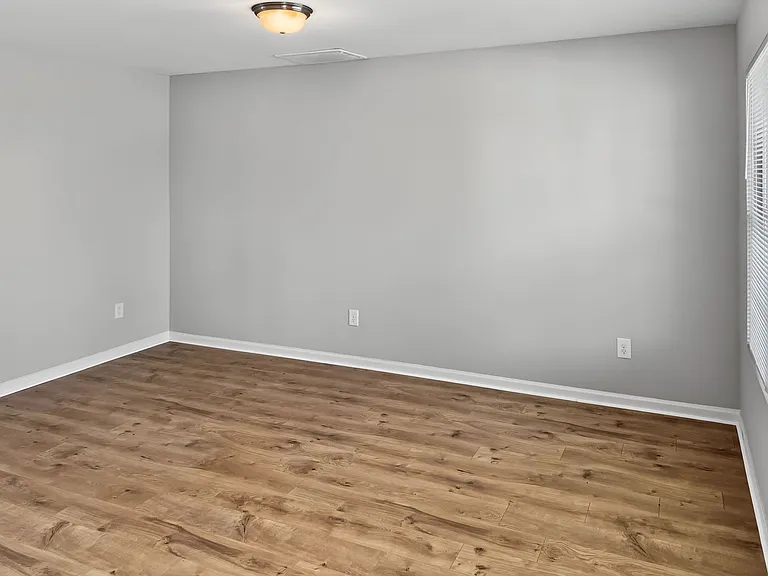 3457 Kernstown Dr — Photo 5