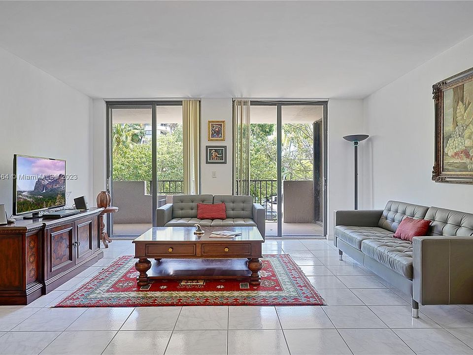 1st image of 161 Crandon Blvd APT 212