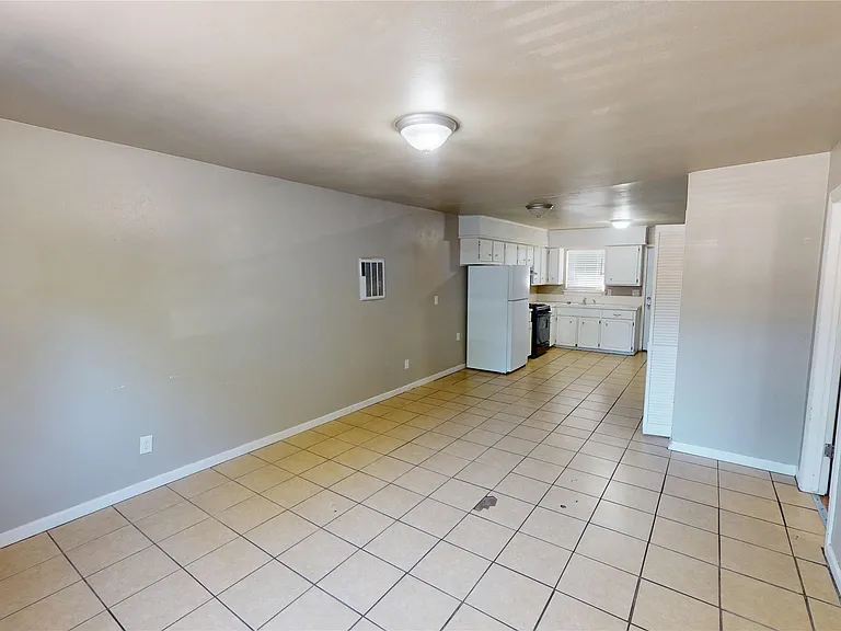 13858 S 292nd East Ave #B — Photo 2