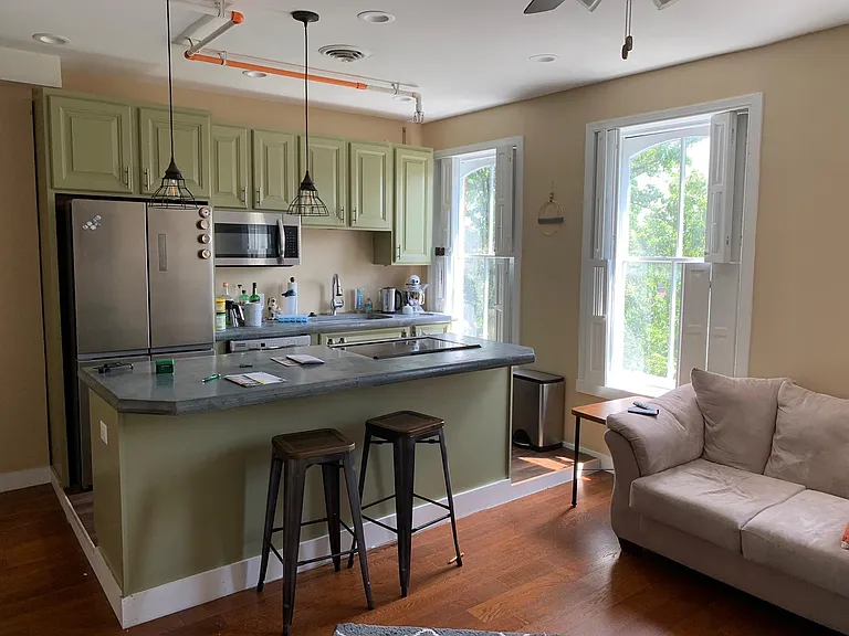 111 E Church St #H — Photo 1