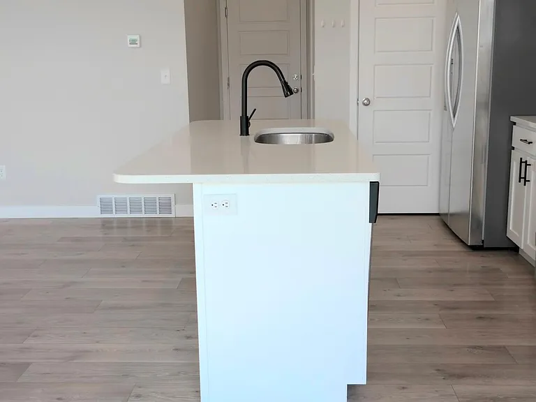 2513 W Wysteria Dr — Photo 8