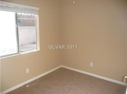 5th image of 5033 Suede Cir