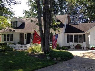 26617 Wolf Rd, Bay Village, OH 44140