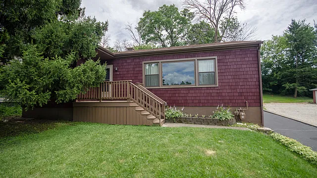 321 Sheldon Ave photo 1