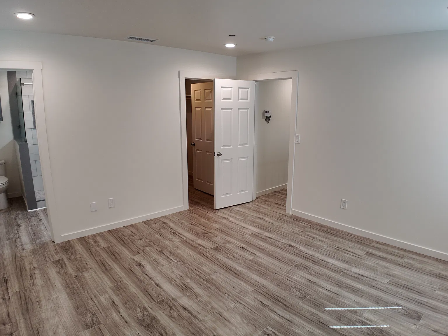 2 bed, $4,500 — Photo 4