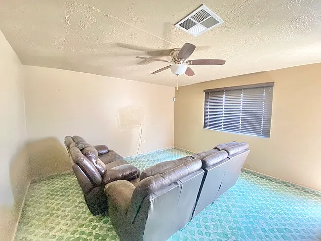 2 bed, 1.5 bath, 960 sqft, $1,100 — Photo 2