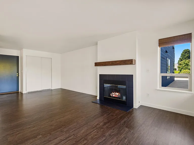 The Morgan $1000 Off First Month! — Photo 33