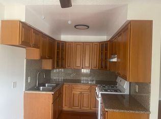 1060 Elm Ave #18, Glendale, CA 91201