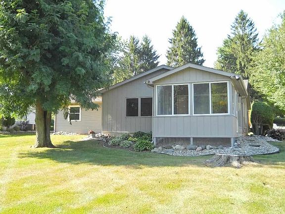 3rd image of 713 Wakefield Cir
