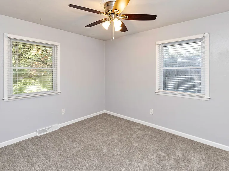 4509 Wakonda Pkwy — Photo 9