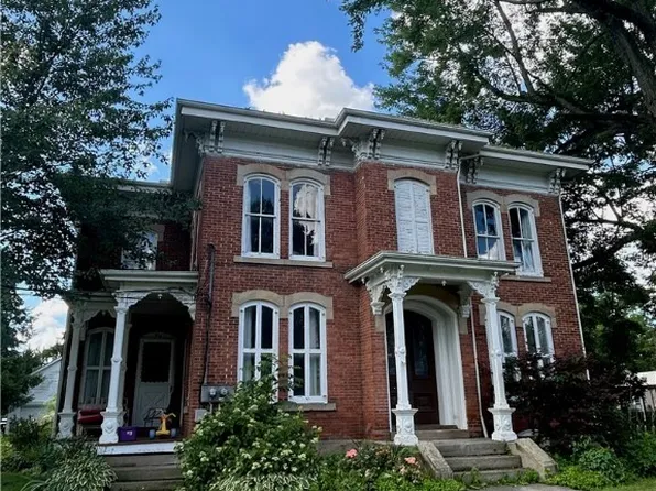214 W Main St, Lagrange, OH 44050