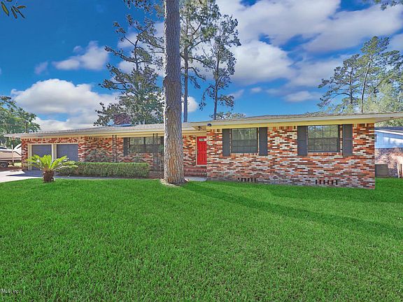 3rd image of 1446 Cassandra Dr