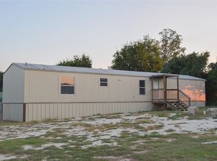 900 Phillip Ln, Liberty Hill, TX 78642