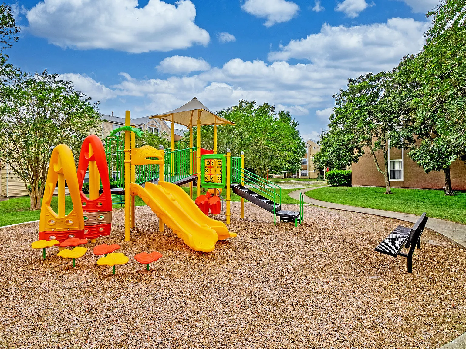Raven Crossings Apartments — Photo 3