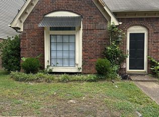 1644 Oaken Bucket Dr, Cordova, TN 38016