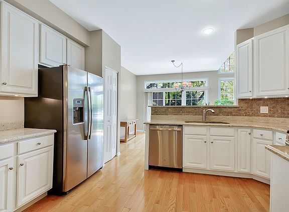 2nd image of 11117 Vista Dr