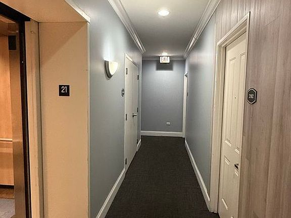 4th image of 1464 S Michigan Ave APT 2102