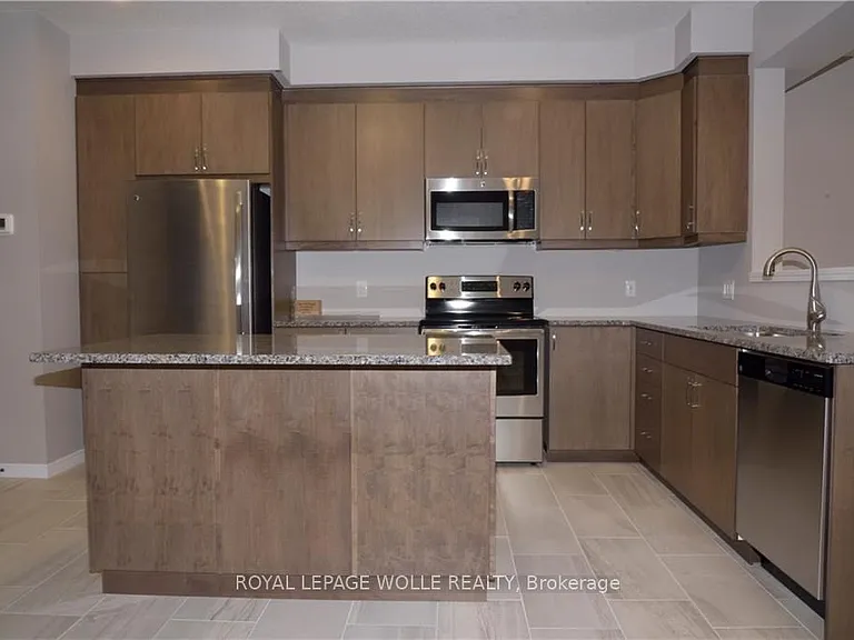 664 Blair Creek Dr — Photo 4