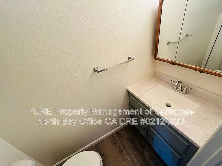 370 El Rio Ct #F — Photo 5