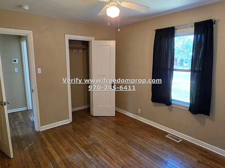 1015 Belford Ave — Photo 4