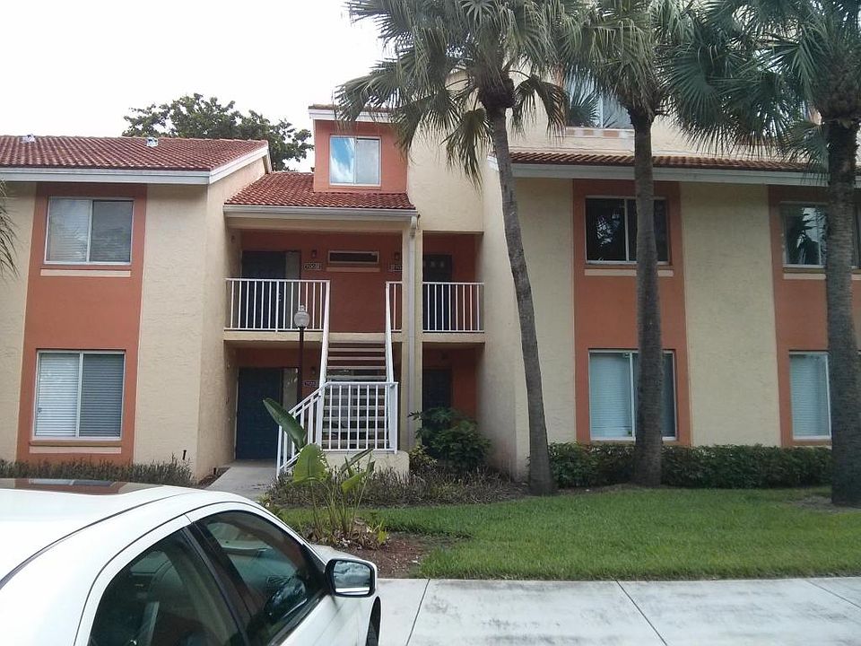 1st image of 1134 The Pointe Dr