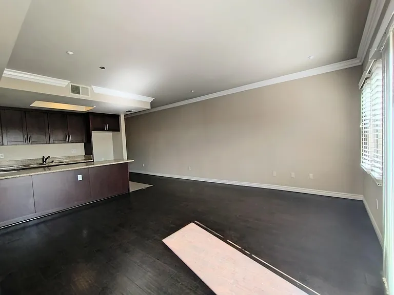 402 S San Gabriel Blvd #28 — Photo 5