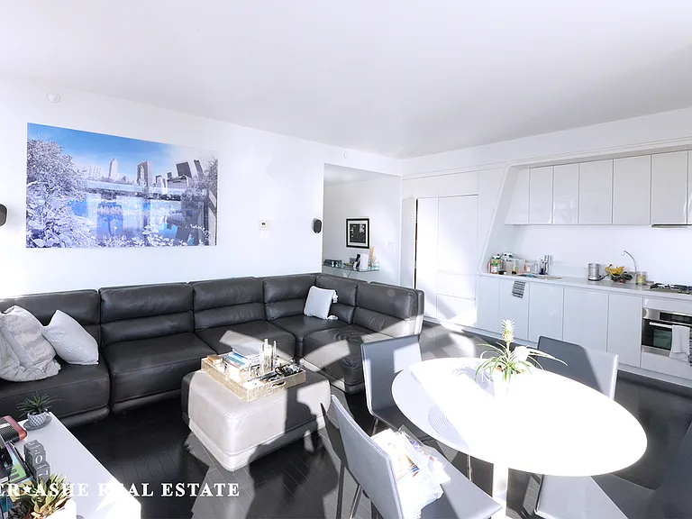 123 Washington St #42A — Photo 5