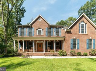 7840 Water Oak Point Rd, Pasadena, MD 21122