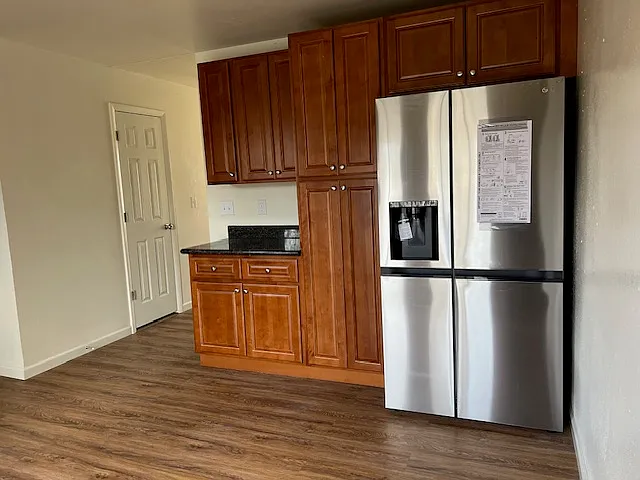 4 bed, 2.5 bath, 1500 sqft, $2,500 — Photo 3