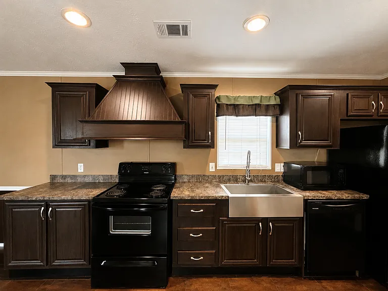 Beautiful kitchen with all appliances